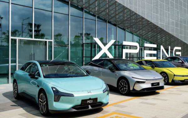 중국 전기차 샤오펑, 로보택시 공개…"테슬라 보다 낫다"