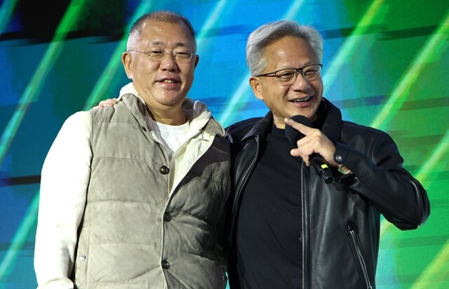 정의선 회장, 자율차 아이오닉6 시승…포티투닷 현장 점검