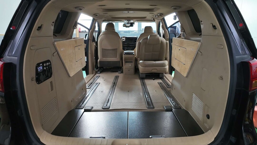 [캠핑카] 카니발 3인승 차박꾸미기...'나홀로 캠핑'에 제격!