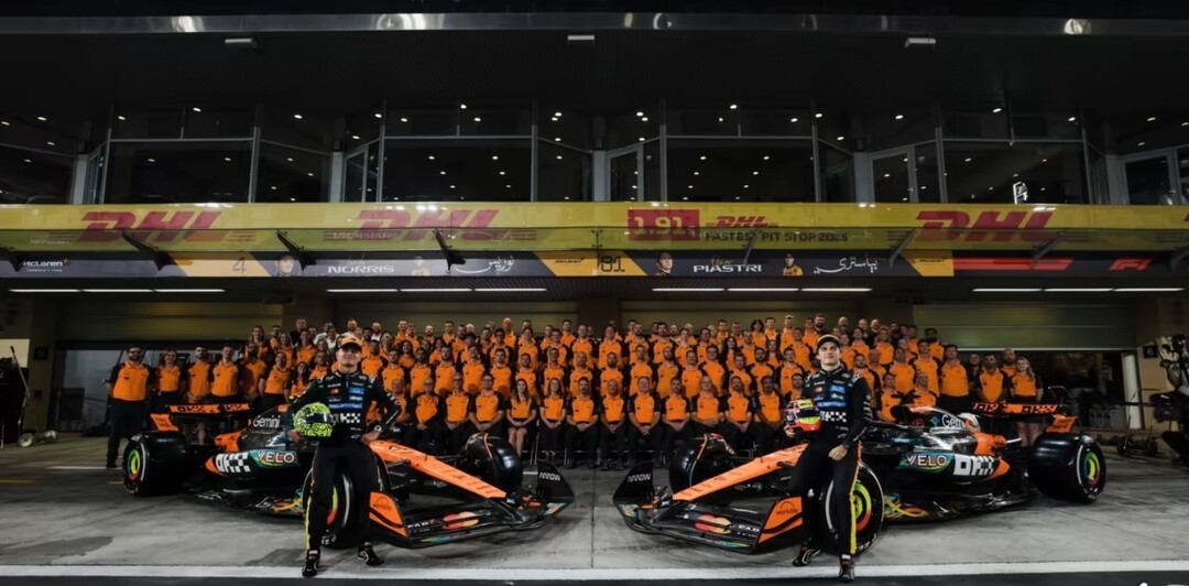 [F1] '챔피언 파파야 컬러' 맥라렌 F1 머신 ‘MCL40’ 공개..강렬한 레이싱 슈트