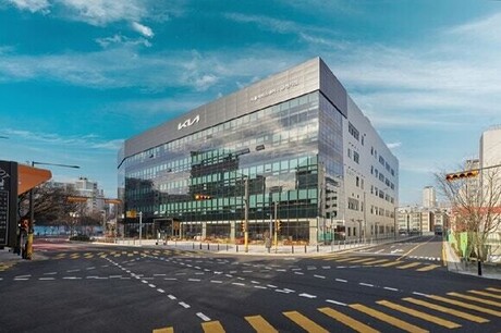 "누구나 무료 입장" 기아, 시흥 플래그십 스토어 개관...관람부터 구매까지